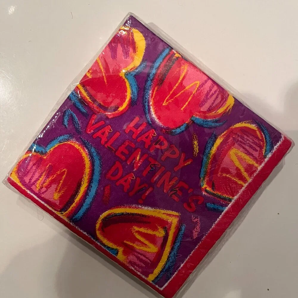 Valentine's Day Cocktail Napkins Pack of 30 Red and Pink Hearts‎ (New)